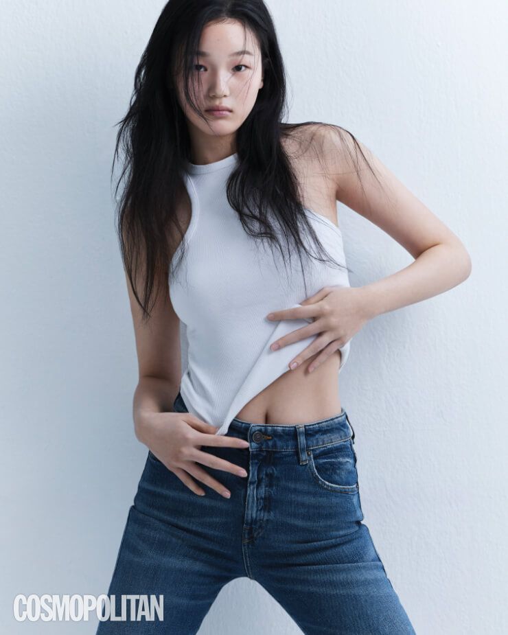 탱크톱 1만1천원대 자라. 데님 팬츠 가격미정 디젤.