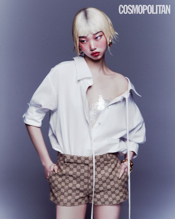 포플린 셔츠 2백16만원, 마이크로 쇼츠 1백67만원, 귀고리 1백37만원, 팔찌 1백72만원 모두 구찌.