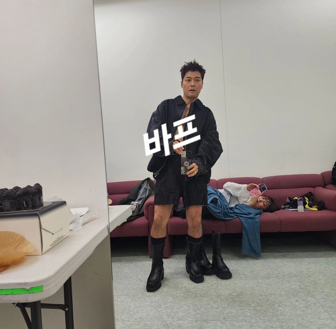 인스타그램 @junhyunmoo 