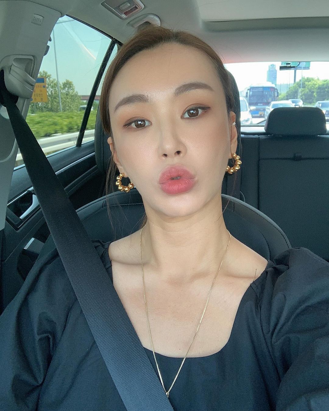 인스타그램 @hotchicksbyj