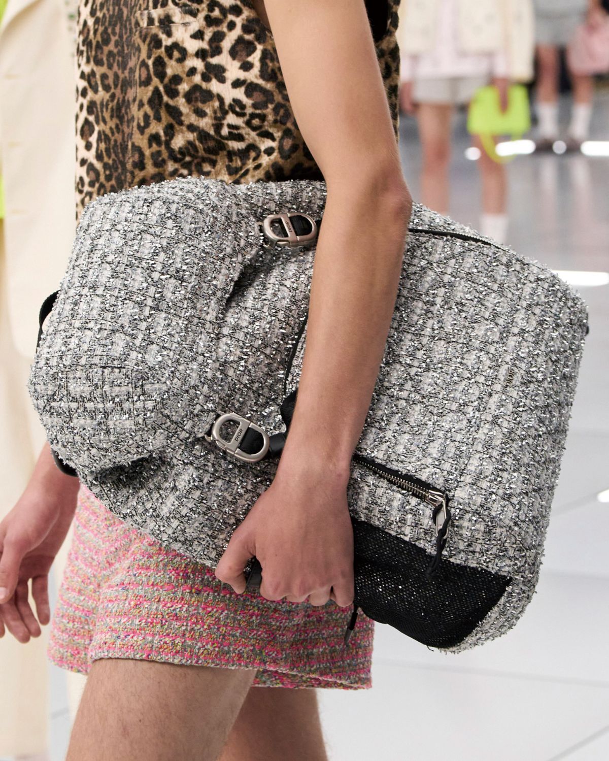 DIOR