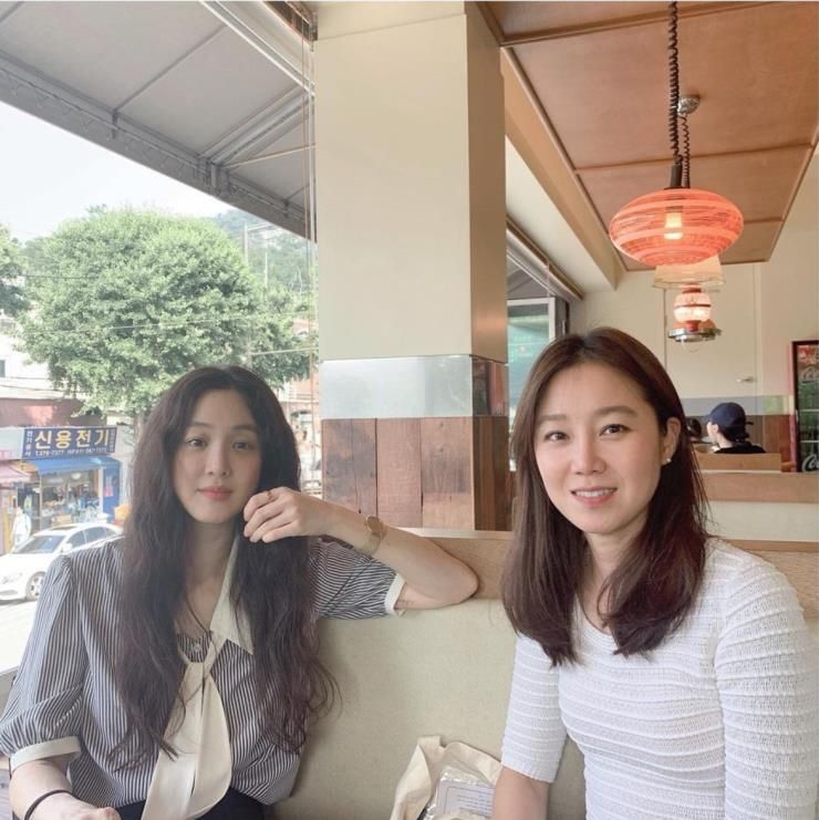 인스타그램 @yoanaloves