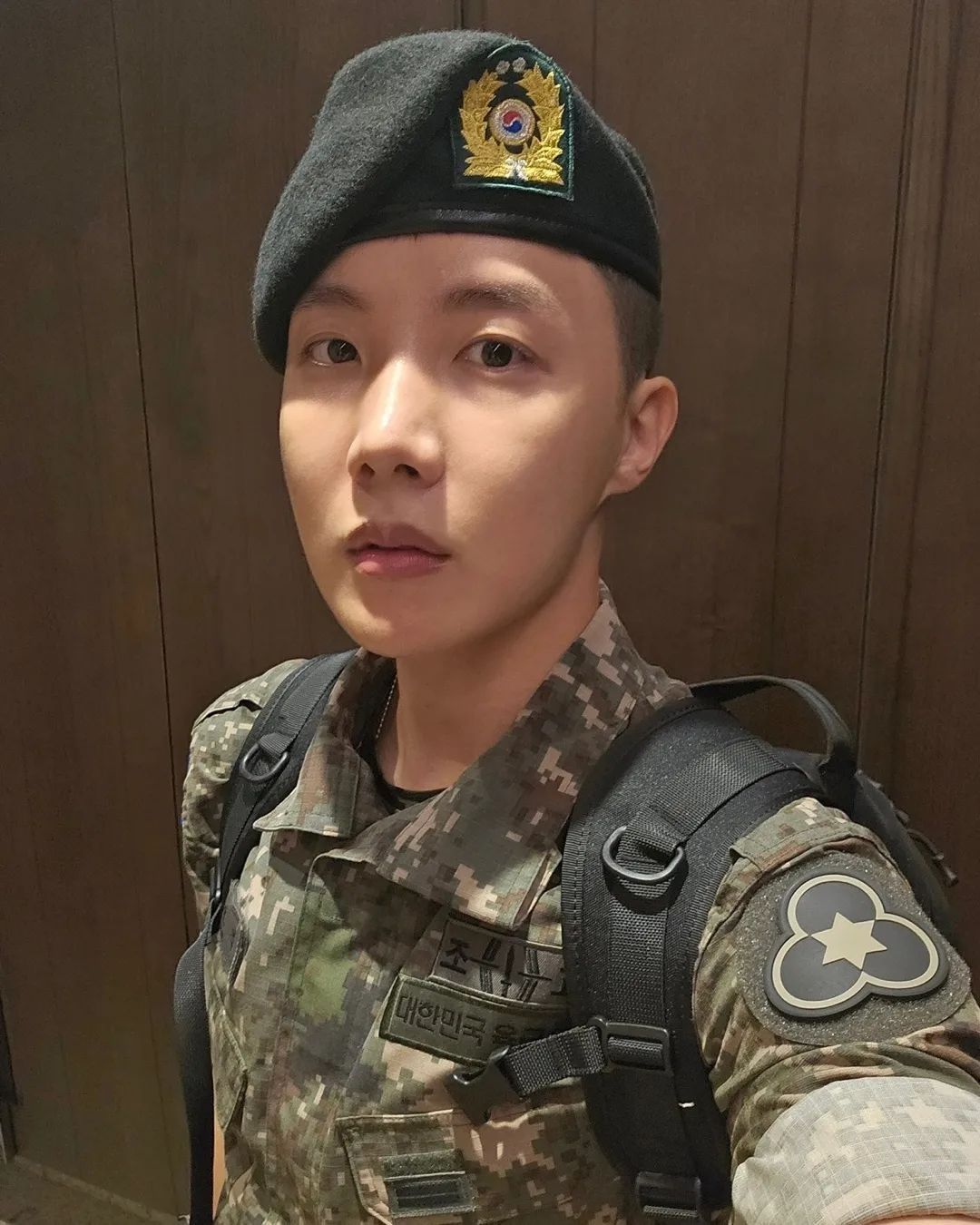 제이홉 인스타그램 @uarmyhope
