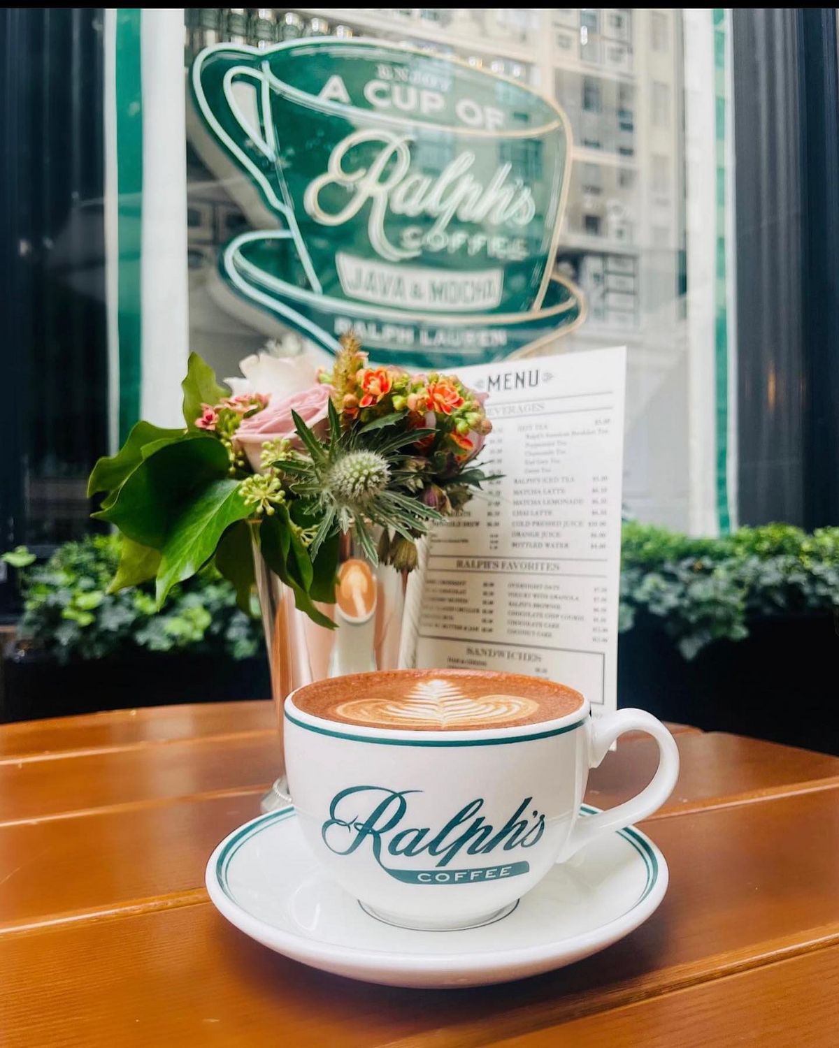 랄프스 커피 인스타그램 @ralphscoffee