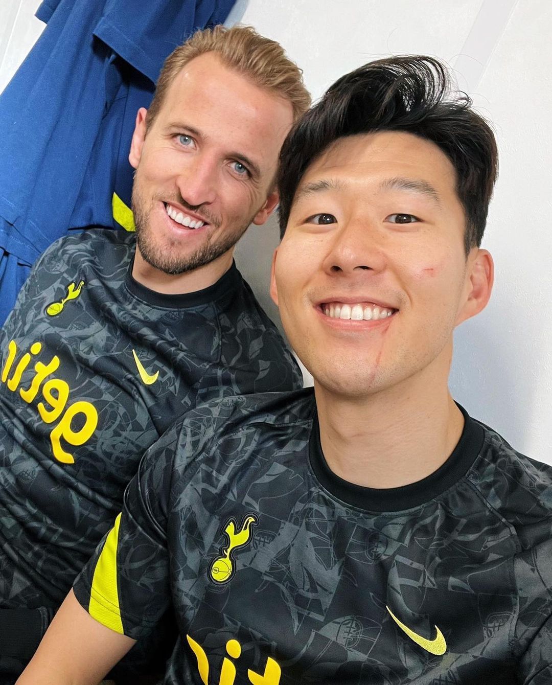 인스타그램 @overthepitch_store