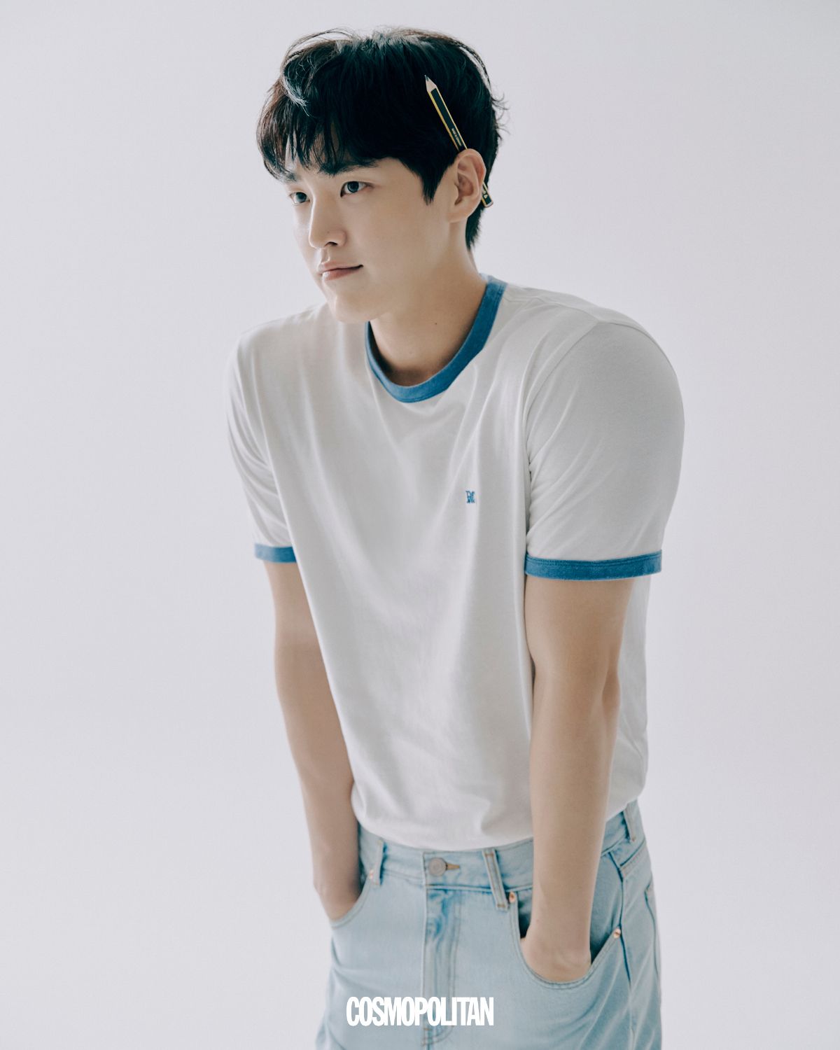 티셔츠, 데님 팬츠 모두 Recto.