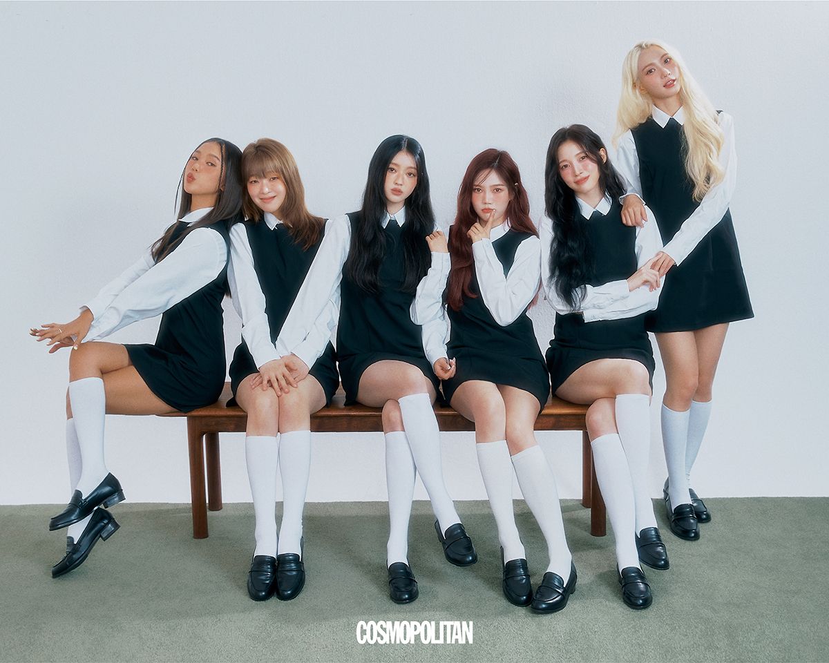 미니드레스 모두 h&m. 셔츠, 타이, 니삭스, 로퍼 모두 스타일리스트 소장품.
