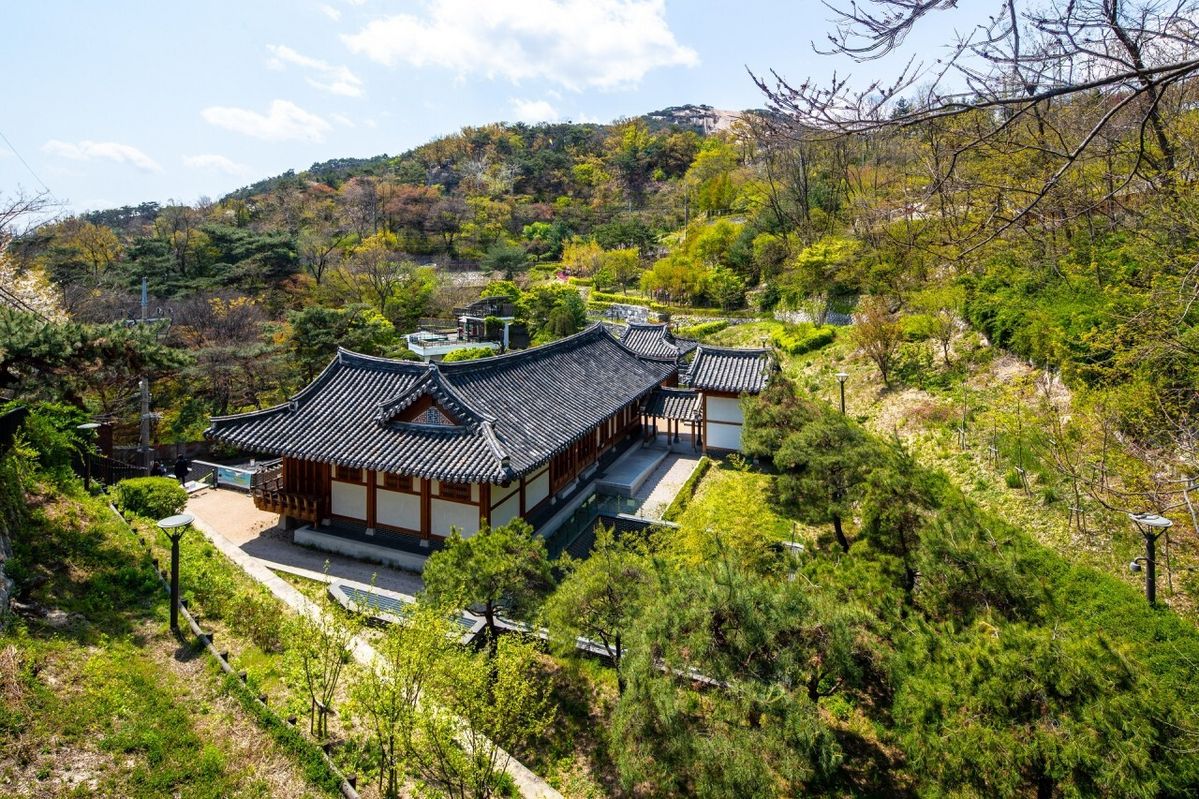 청운 문학 도서관 홈페이지