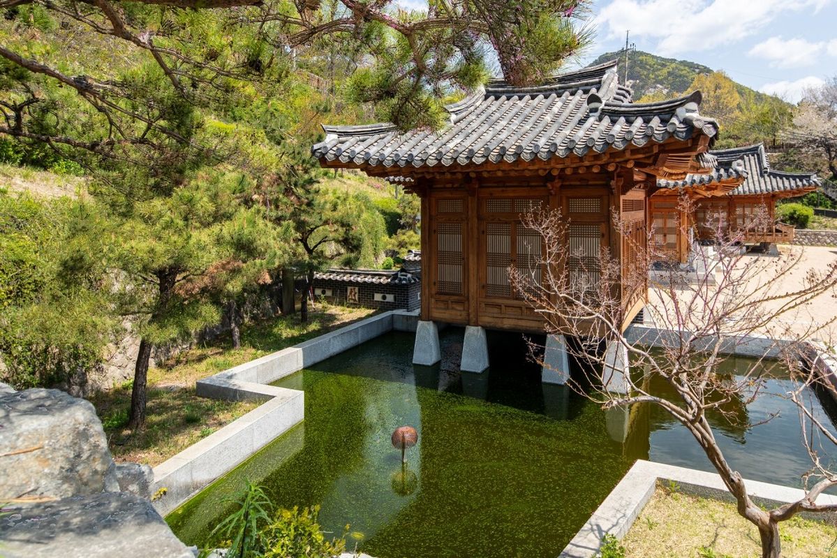 청운 문학 도서관 홈페이지