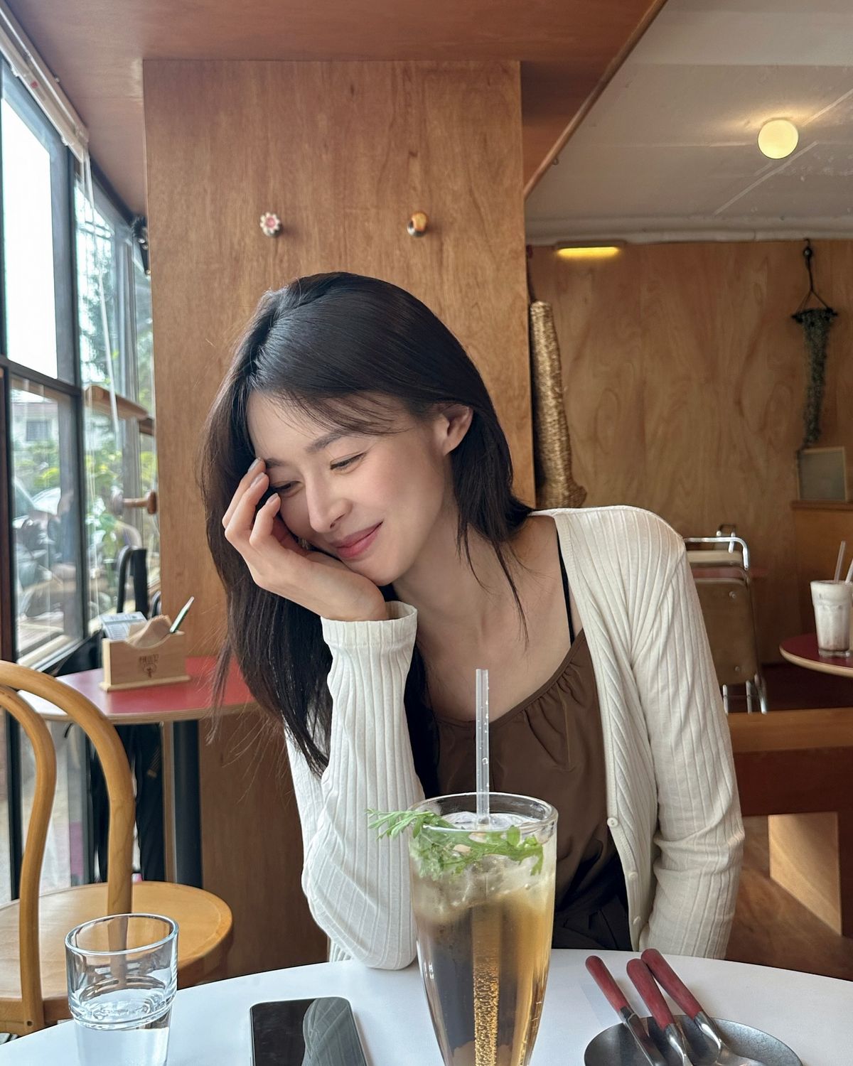 권나라 인스타그램 @hv_nara