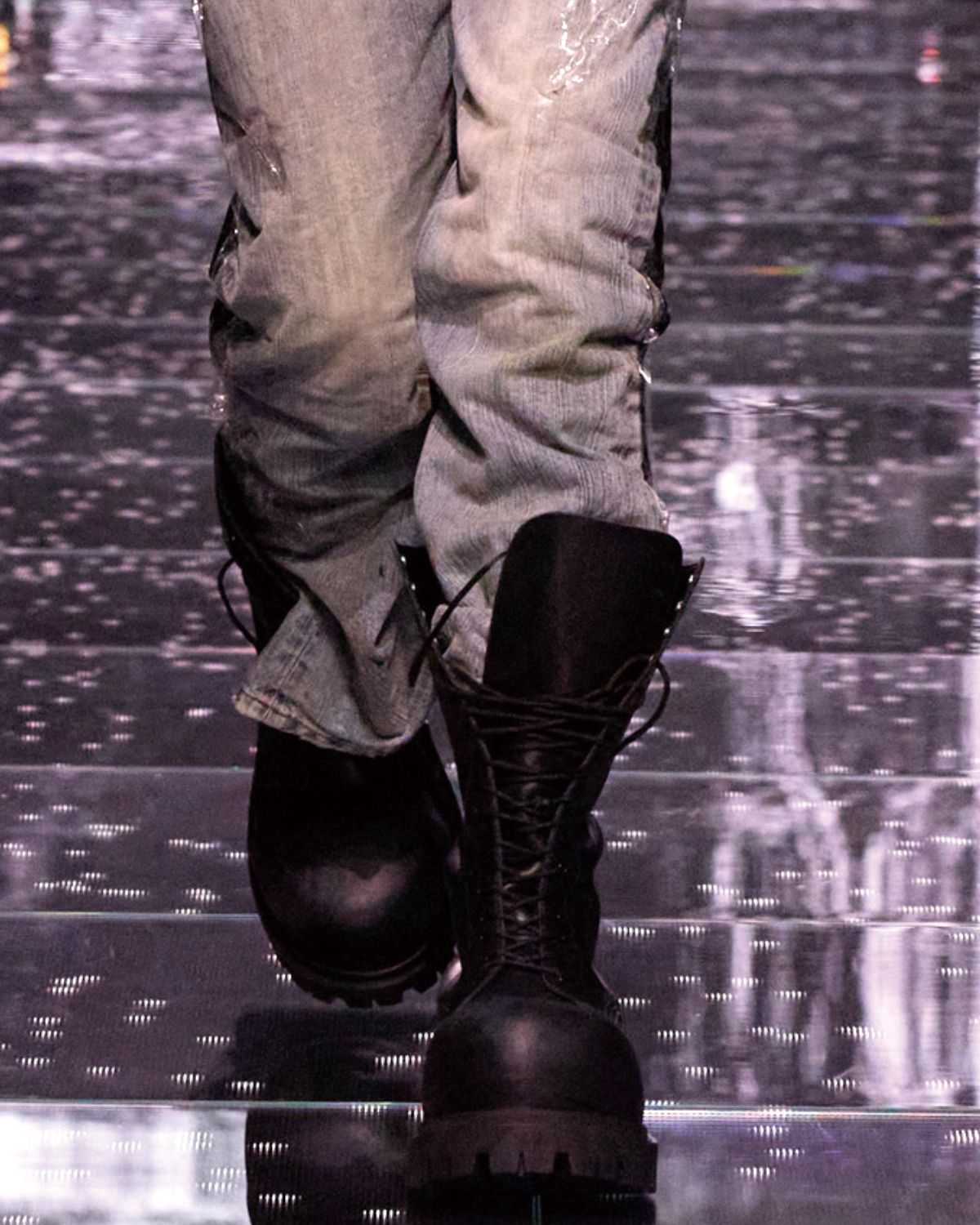 BALENCIAGA