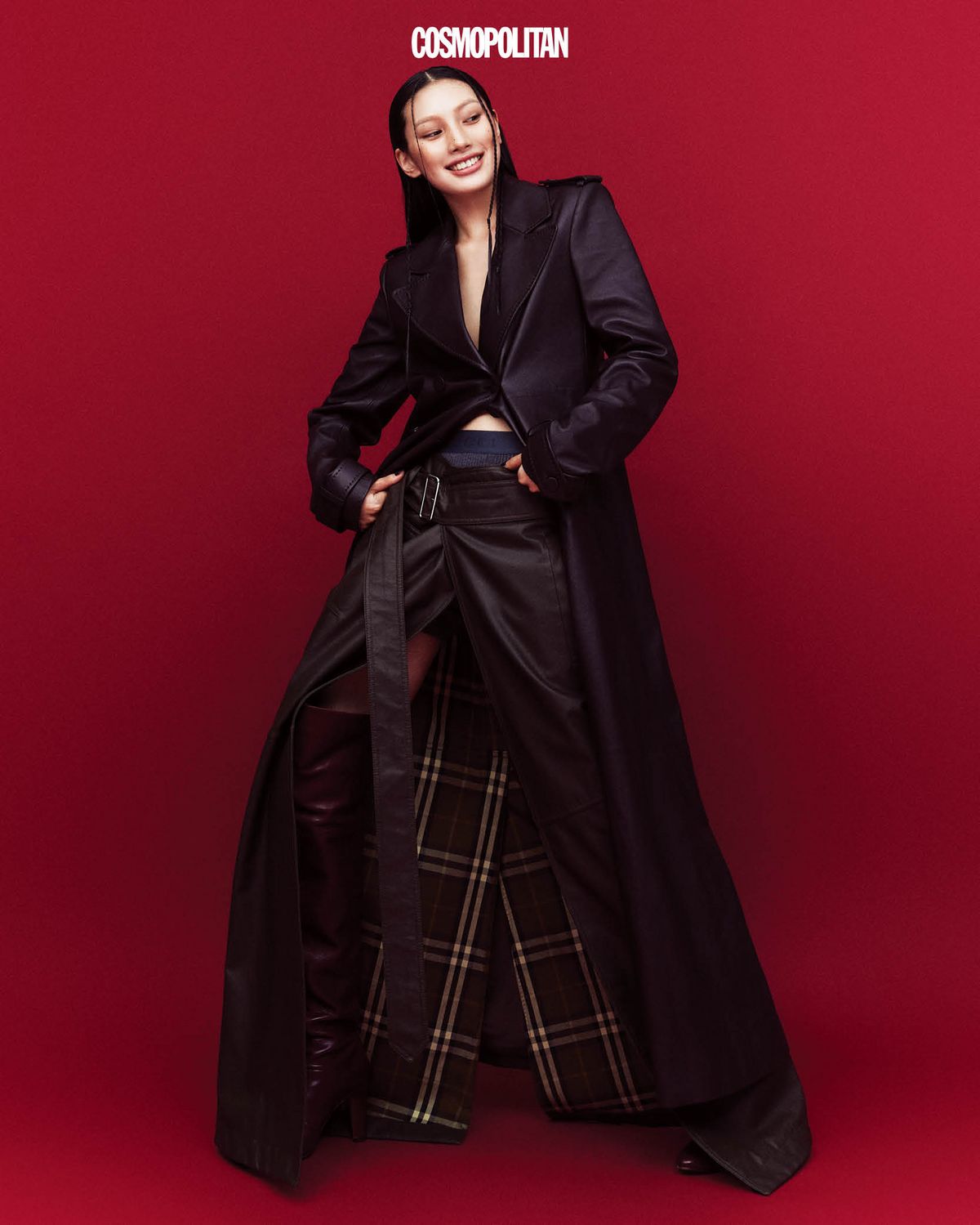 레더 롱 코트 가격미정 Gabriela Hearst. 맥시 랩스커트 3백19만원 Burberry. 브리프 가격미정 Gucci. 사이하이 부츠 2백50만원대 Chloé.