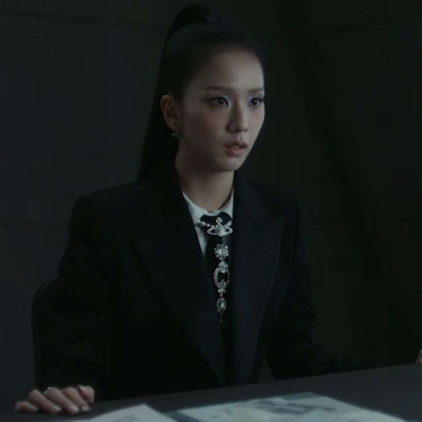 유튜브 <JISOO>