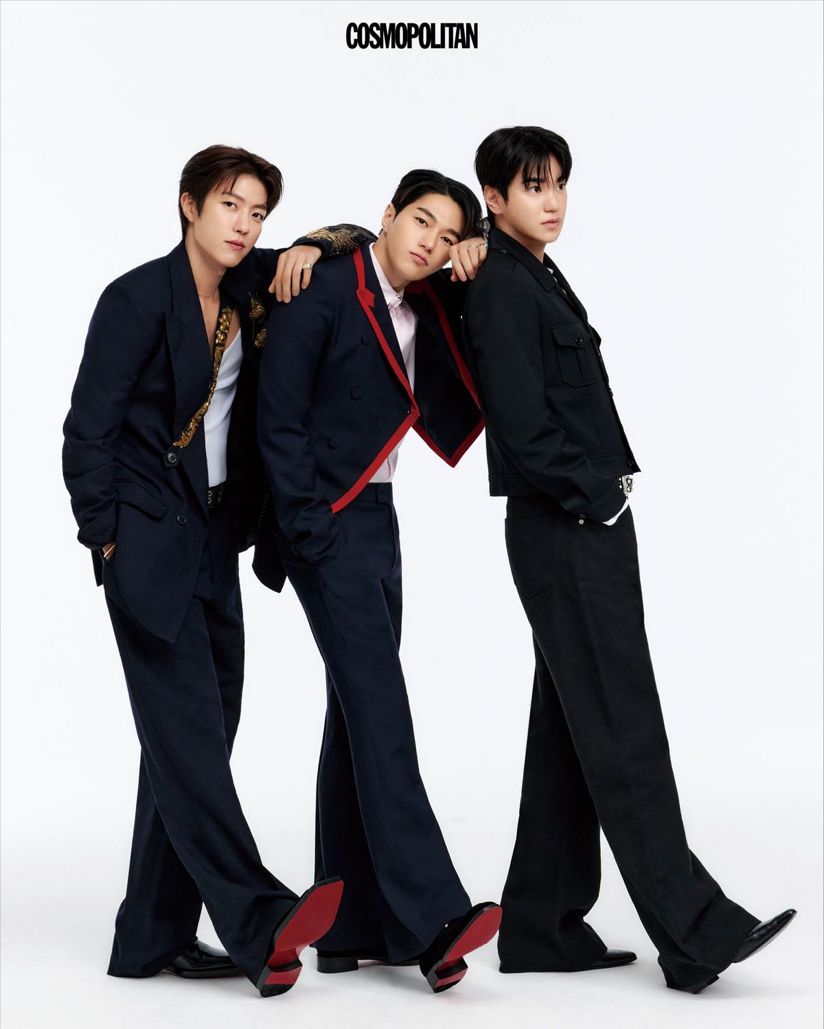 (이성열)재킷, 팬츠 모두 Dries Van Noten. 팔찌 Portrait Report. 슈즈 Christian Louboutin. 슬리브리스 톱, 벨트, 목걸이, 반지 스타일리스트 소장품. (엘)재킷, 셔츠, 팬츠 모두 McQueen. 반지 모두 Tee Ring Jay. 슈즈 Christian Louboutin. (이성종)재킷 Heonkim. 팬츠 Stu Office. 벨트, 슈즈 스타일리스트 소장품.