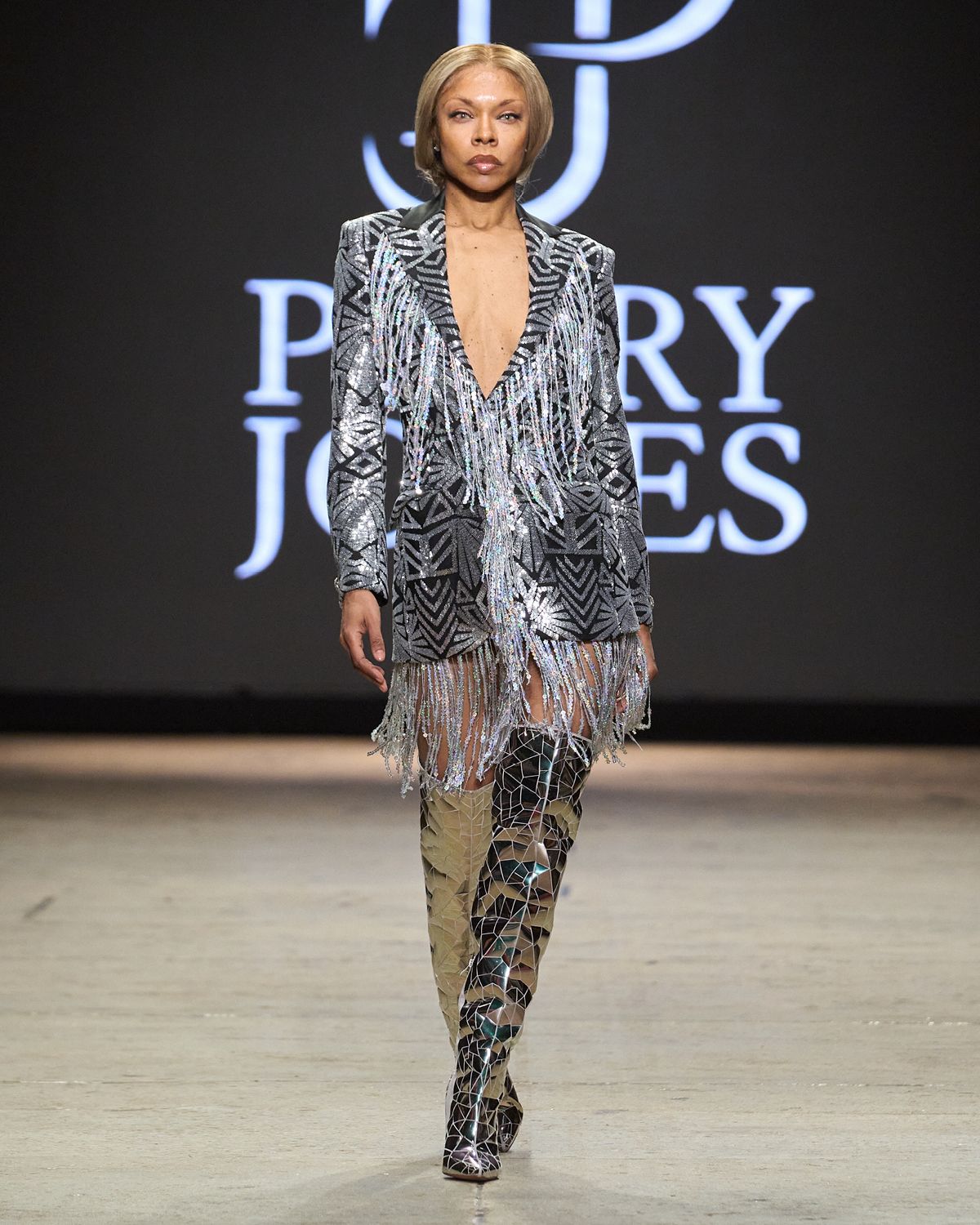 Perry Jones & YUINOTO