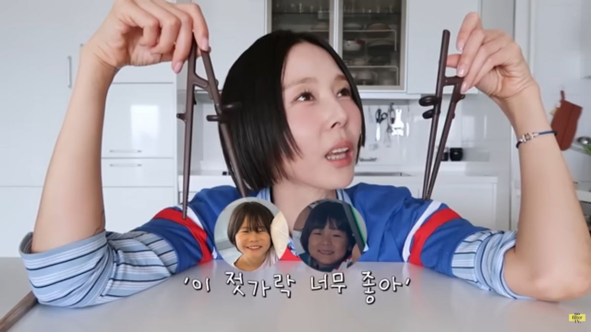 유튜브 <김나영의 노필터티비>