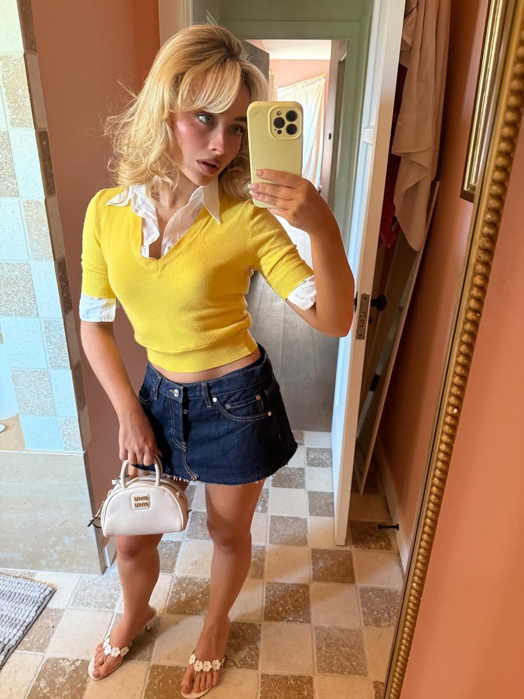 인스타그램 @sabrinacarpenter