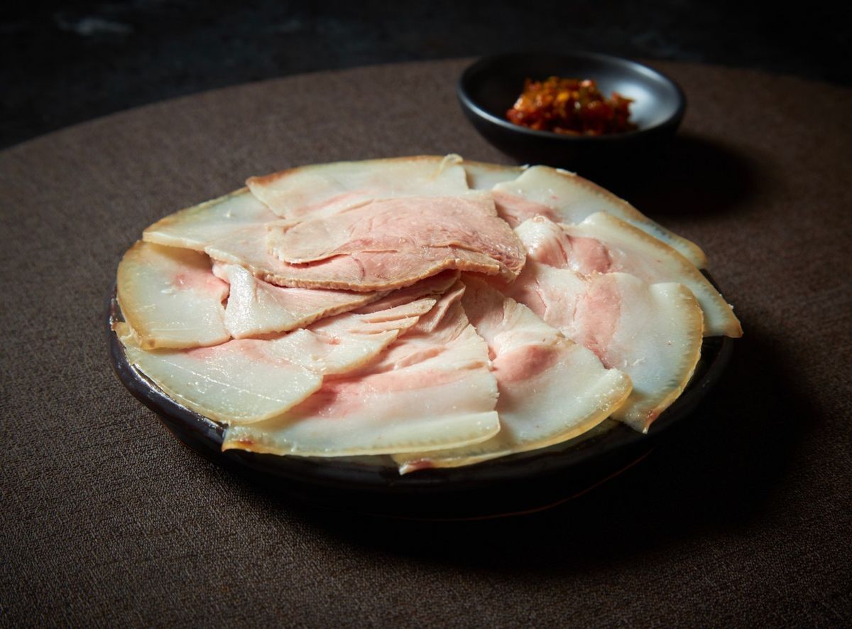 뜻뜻의 돼지곰탕과 냉제육. 뜻뜻 인스타그램 사진과 네이버지도 뜻뜻 업체 등록 사진