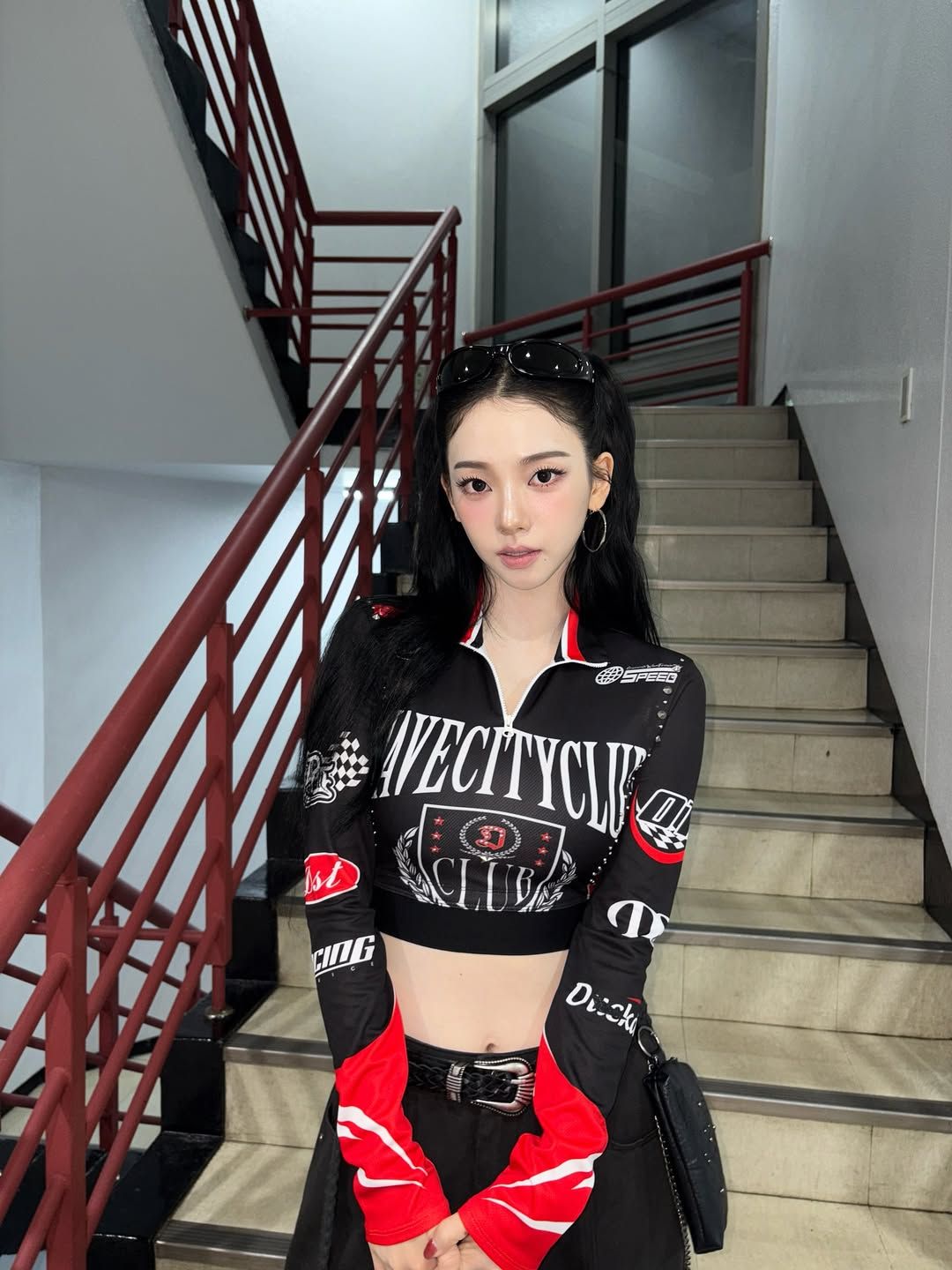 카리나 모터코어 룩 @katarinabluu 