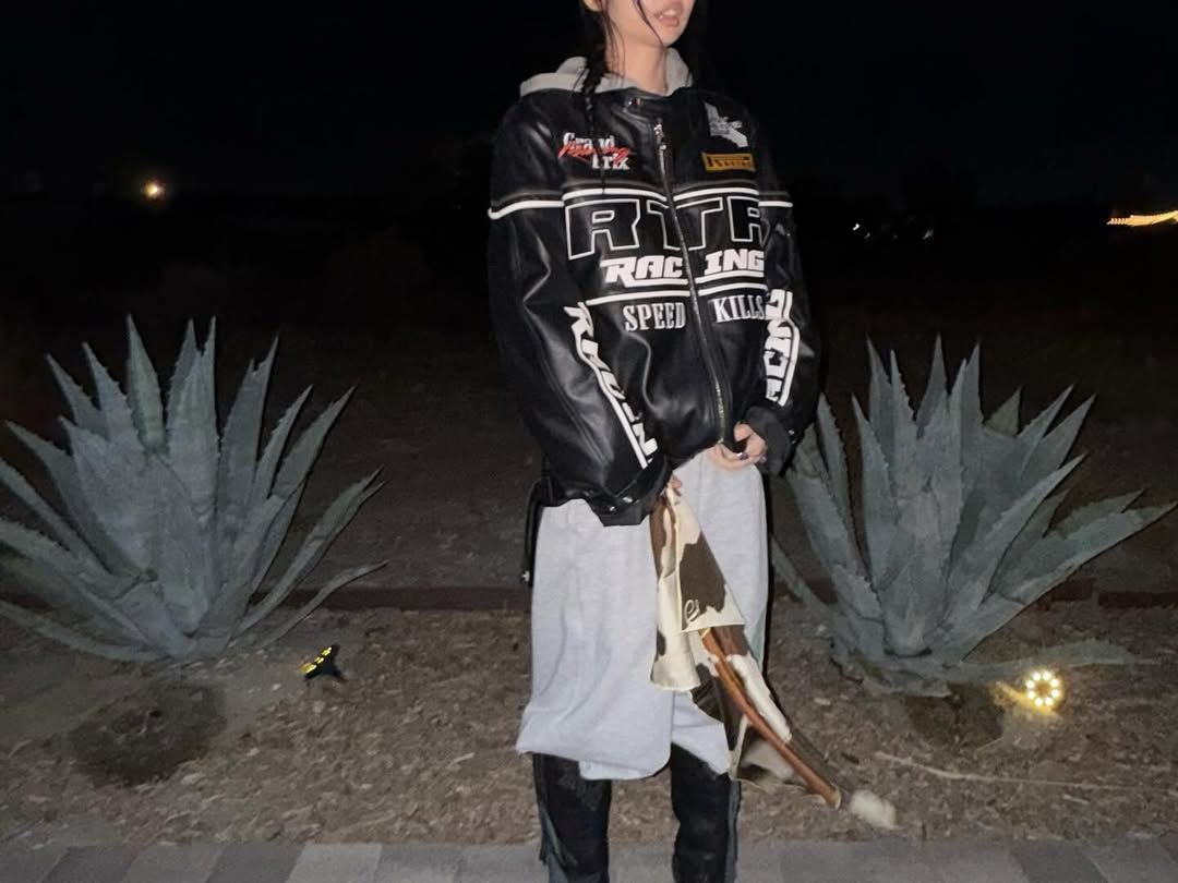 제니 모터코어 룩 @jennierubyjane 