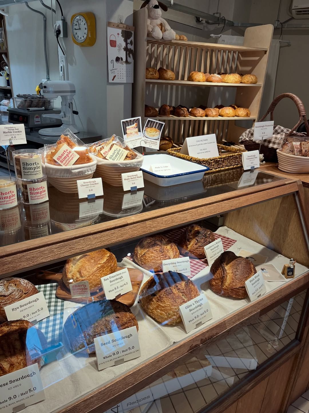 사워도우빵 맛집 '숏앤심플 사워도우' | 인스타그램 @short.simple.sourdough
