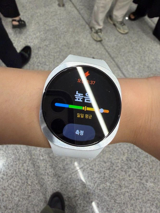 보안 검색대 줄을 기다릴 때 '스트레스 지수'