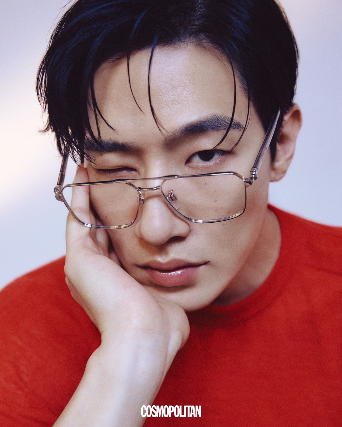 니트 톱 Recto. 안경 Burberry.