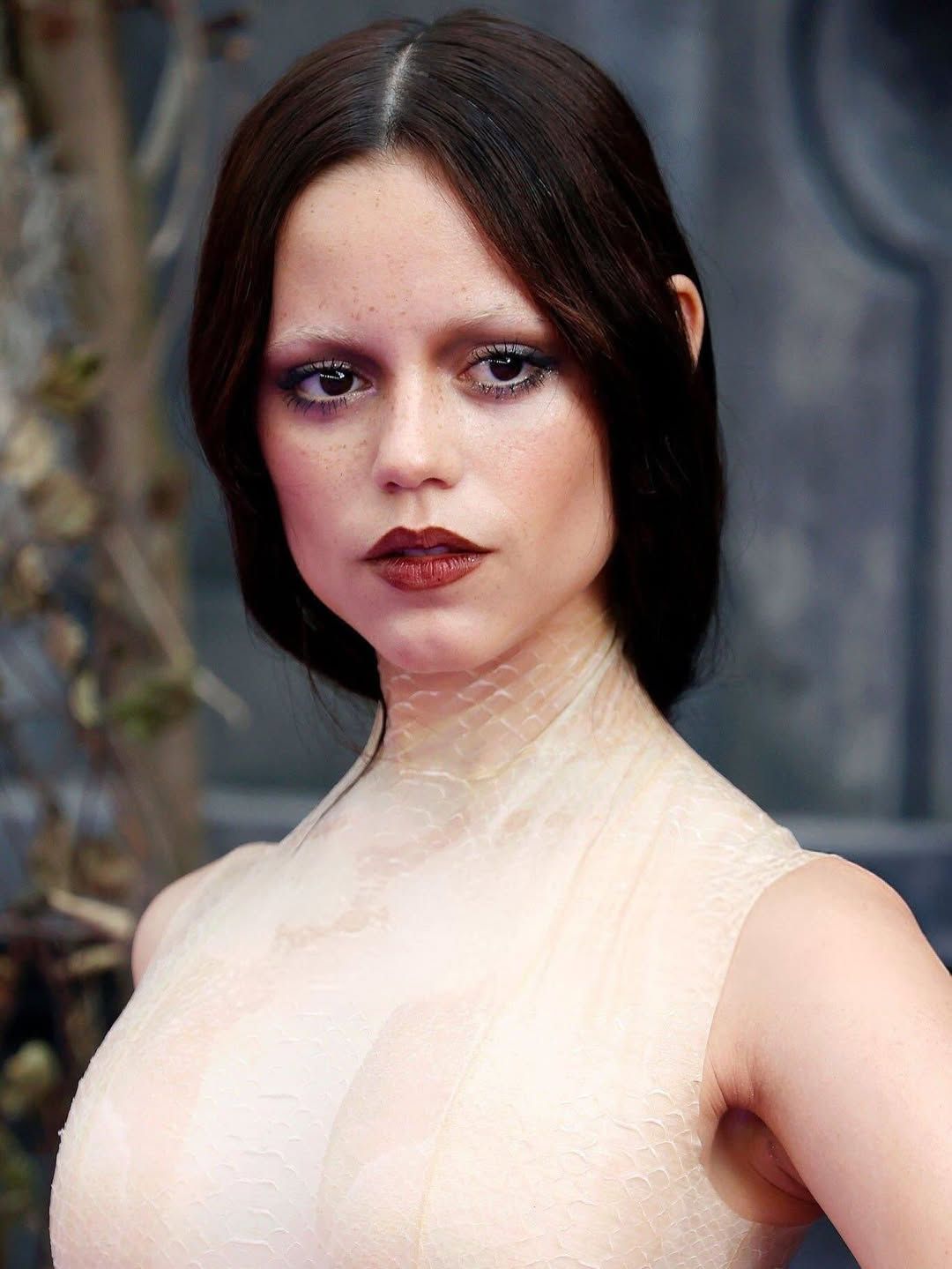 인스타그램 @jennaortega