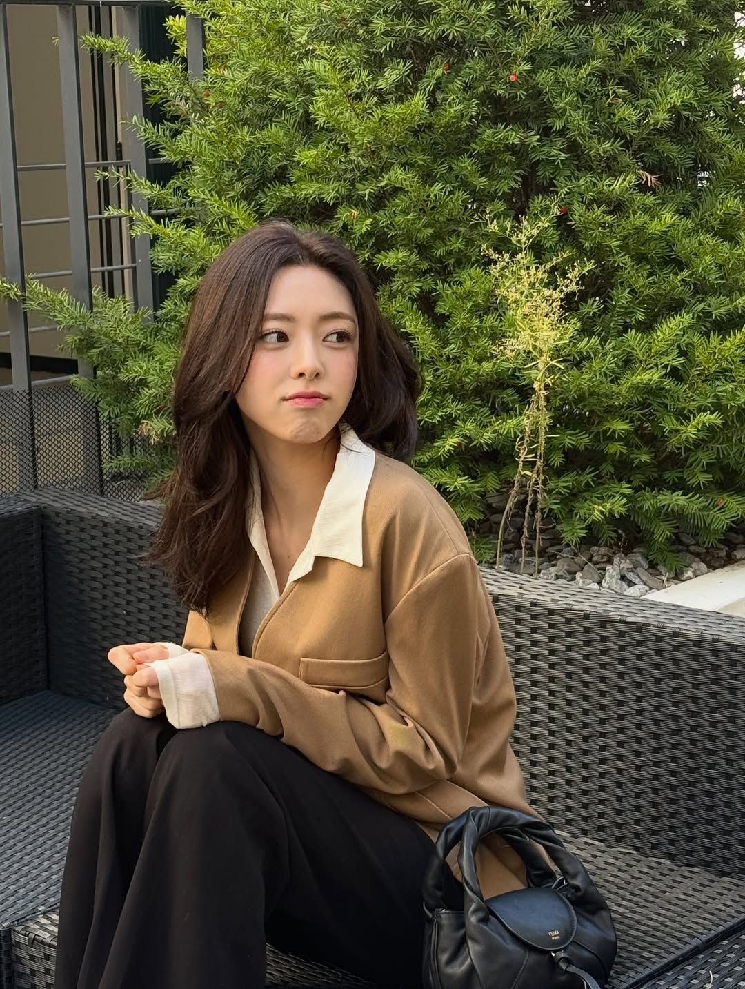 있지 유나 가을 브라운 컬러 패션 | @igotyuandme