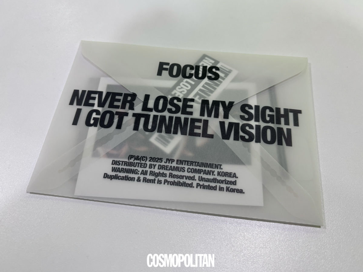 있지 '터널 비전(TUNNEL VISION)' 앨범 | 코스모폴리탄