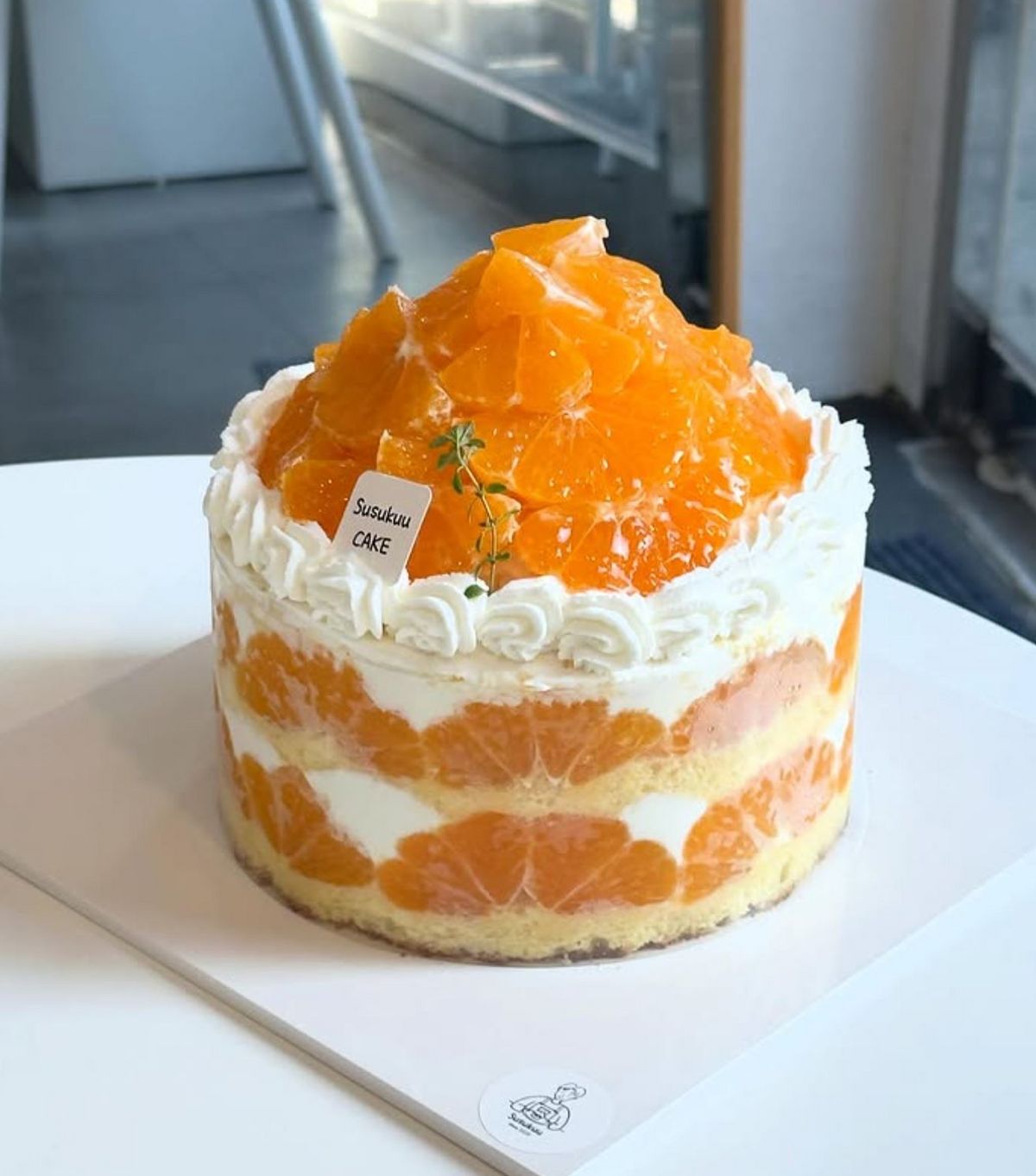 스스쿠의 생귤로 만든 생크림케이크들. 인스타그램 @susukuu_