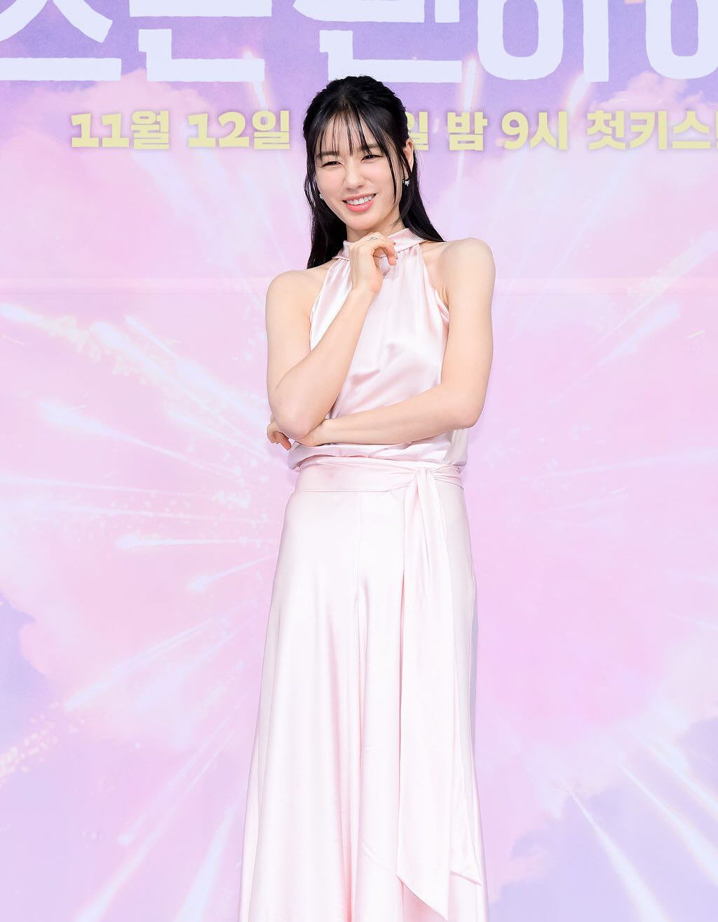 키스는 괜히 해서! 여주인공 안은진의 완벽한 패션 스타일링 @eunjin___a