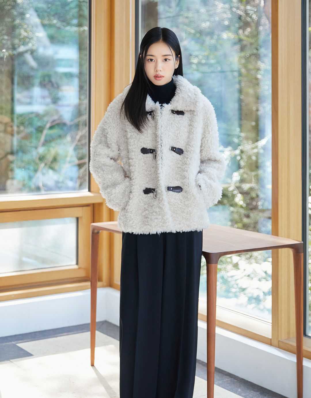 안은진 시어링 코트 패션 | 인스타그램 @celebshop.edition