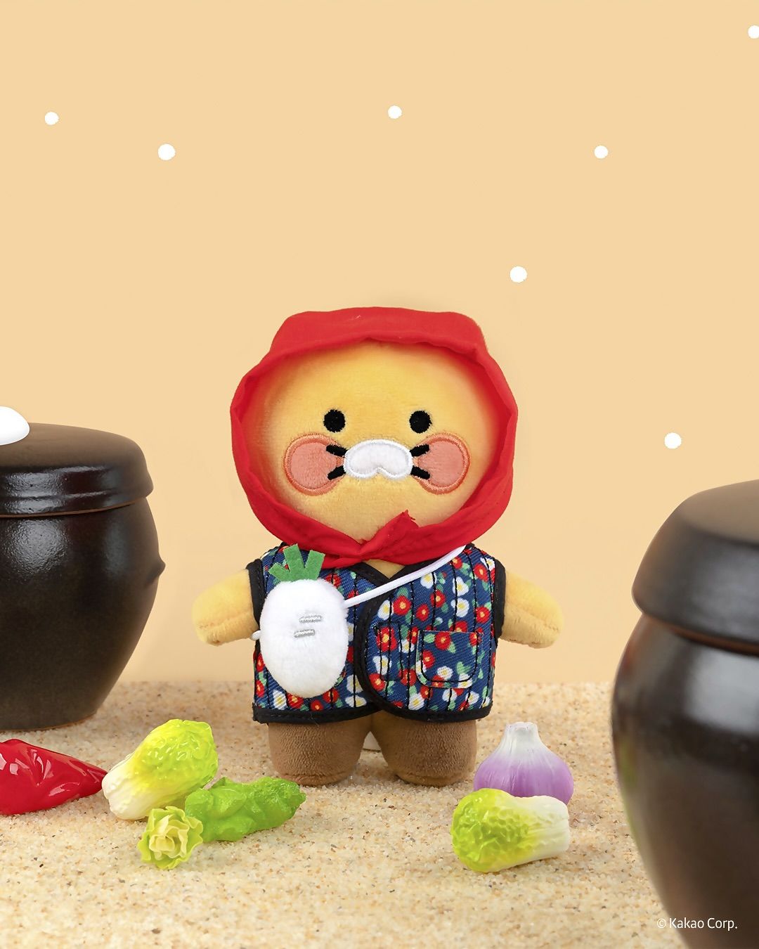 춘식이 김장조끼 패션 | 인스타그램 @kakaofriends_official