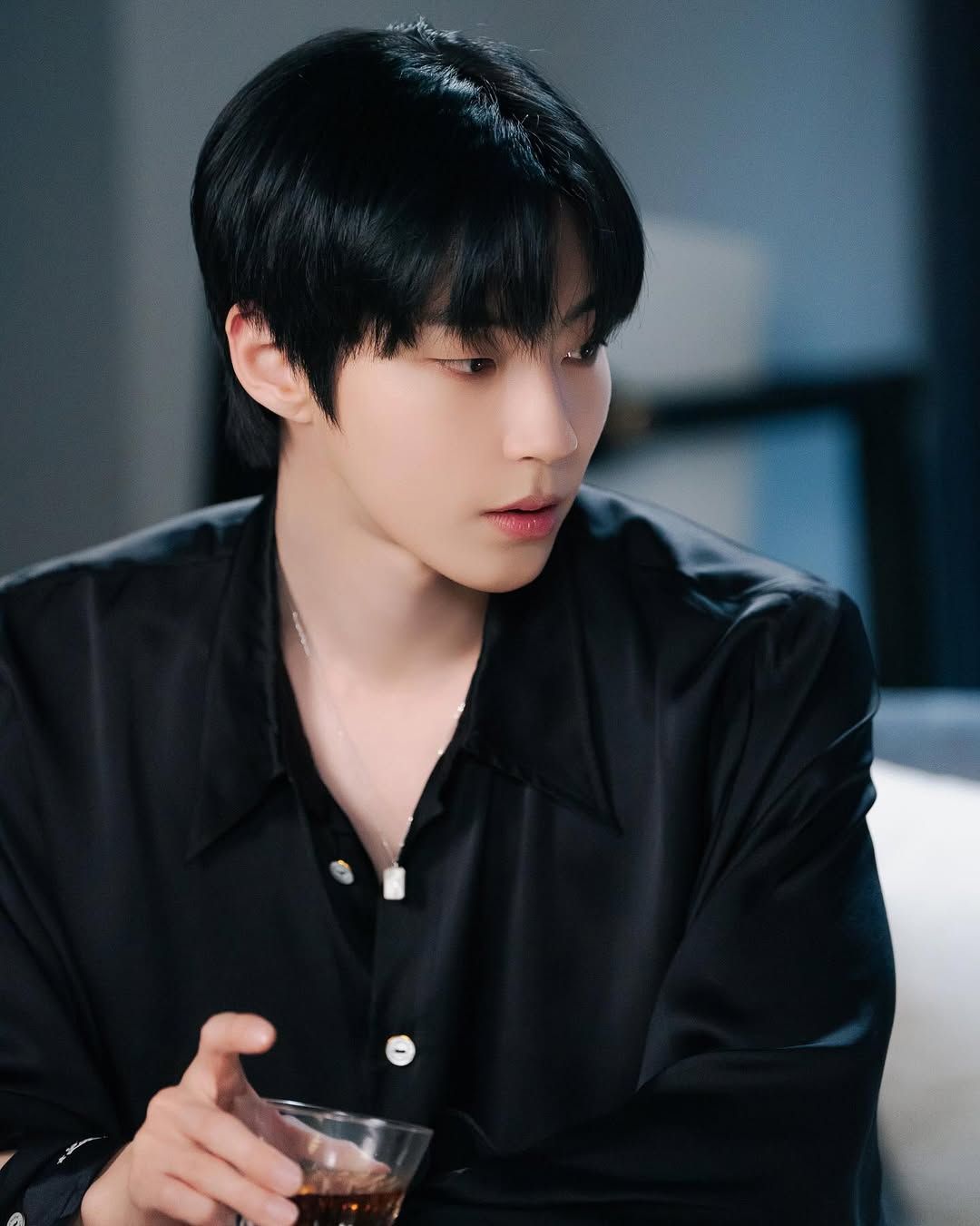 '친애하는 x' 허인강 역 황인엽 | 인스타그램 @hi_high_hiy