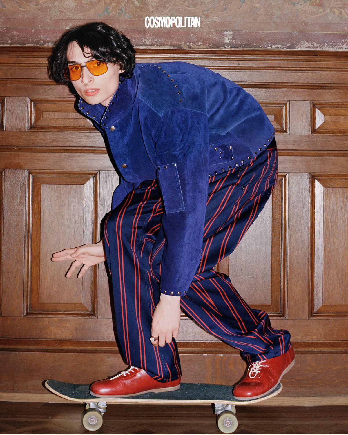 재킷 Bode. 팬츠 Vivienne Westwood by Andreas Kronthaler. 선글라스 Jacques Marie Mage. 반지 Eliburch Jewelry. 슈즈 Our Legacy. 