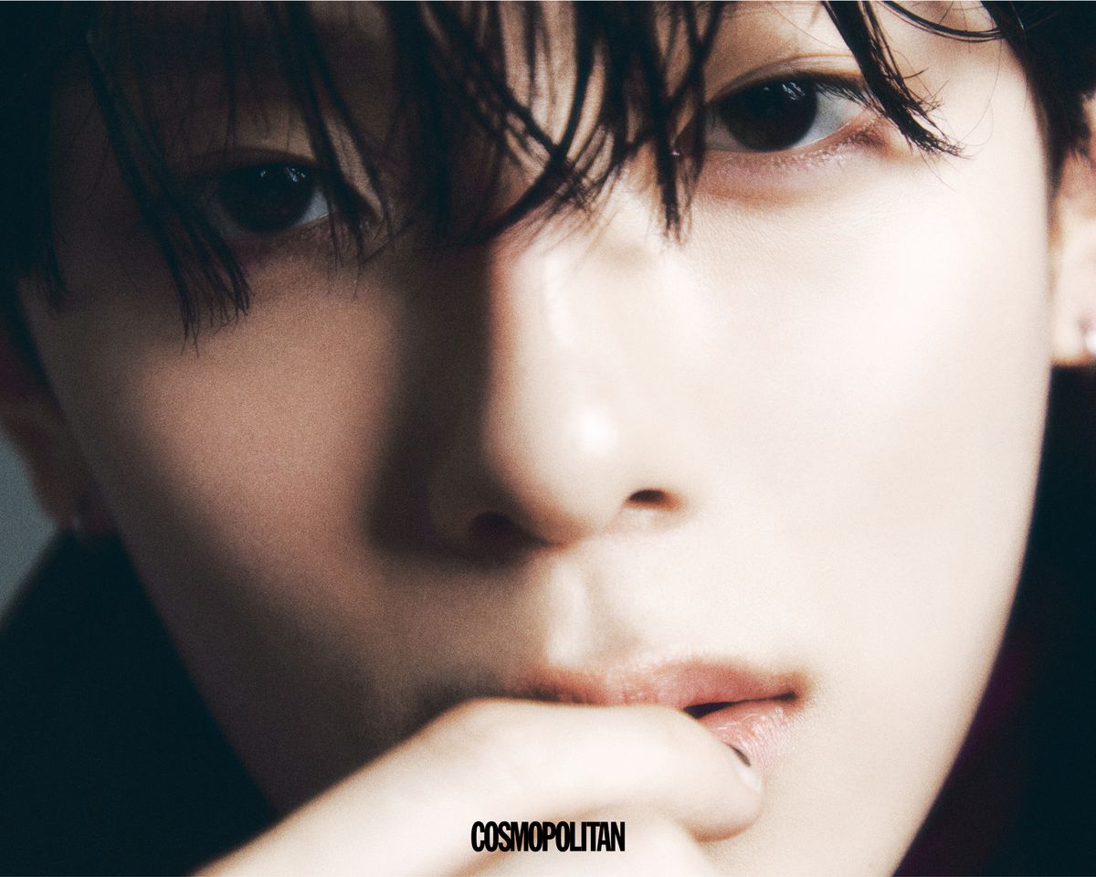 코트 Dries Van Noten. 귀고리 본인 소장품.