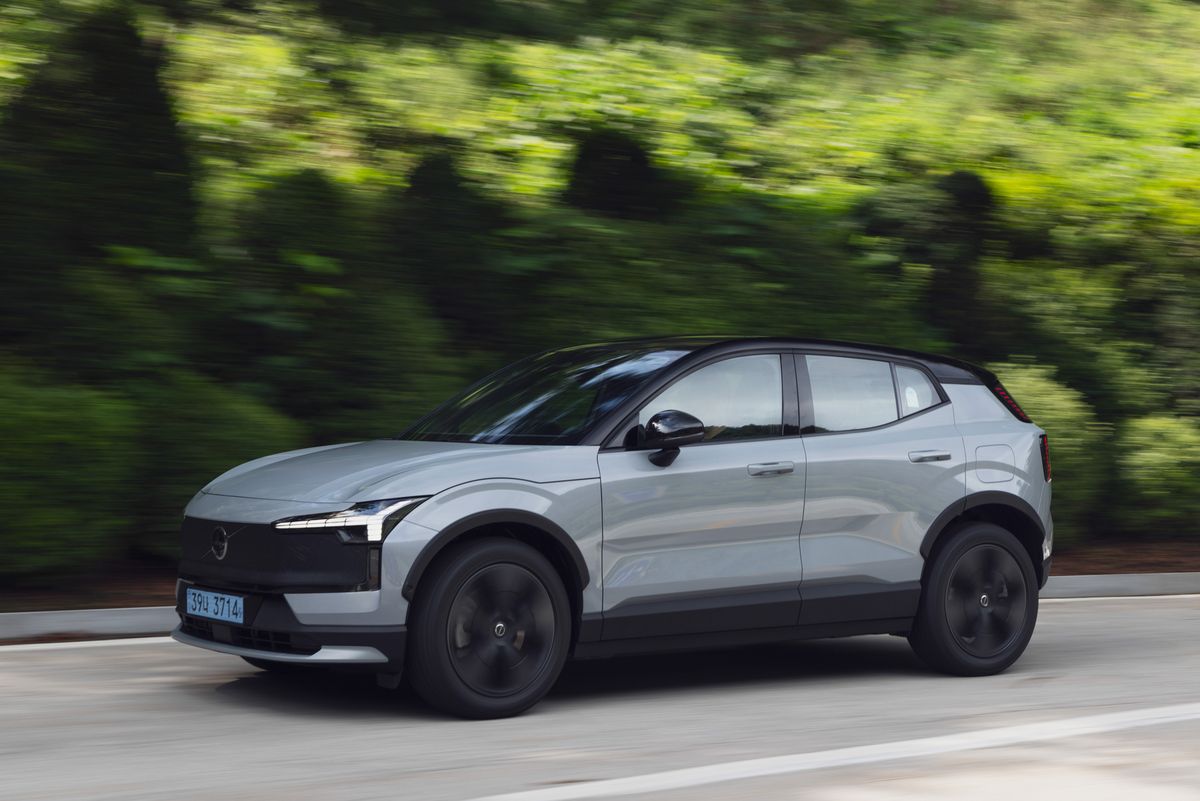 VOLVO EX30 크로스컨트리