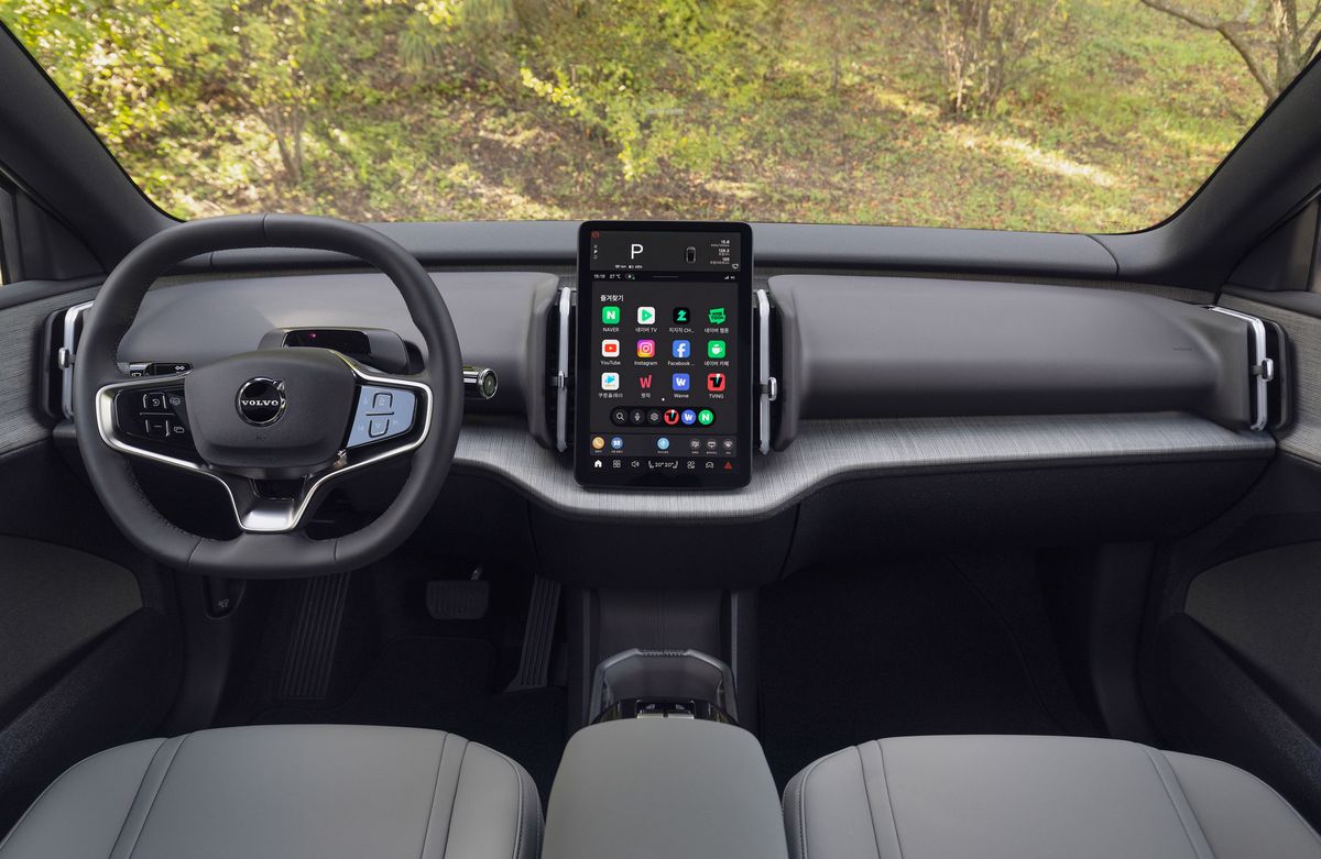 VOLVO EX30 크로스컨트리