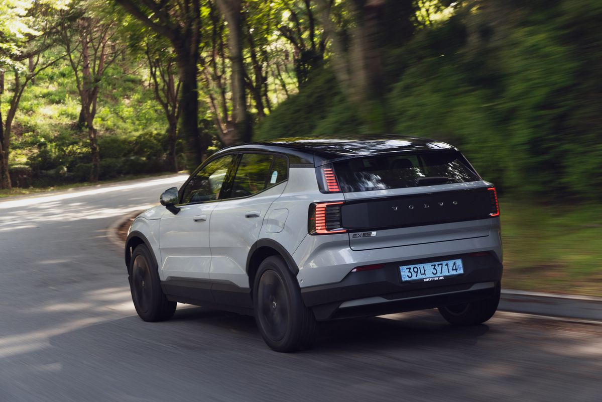 VOLVO EX30 크로스컨트리