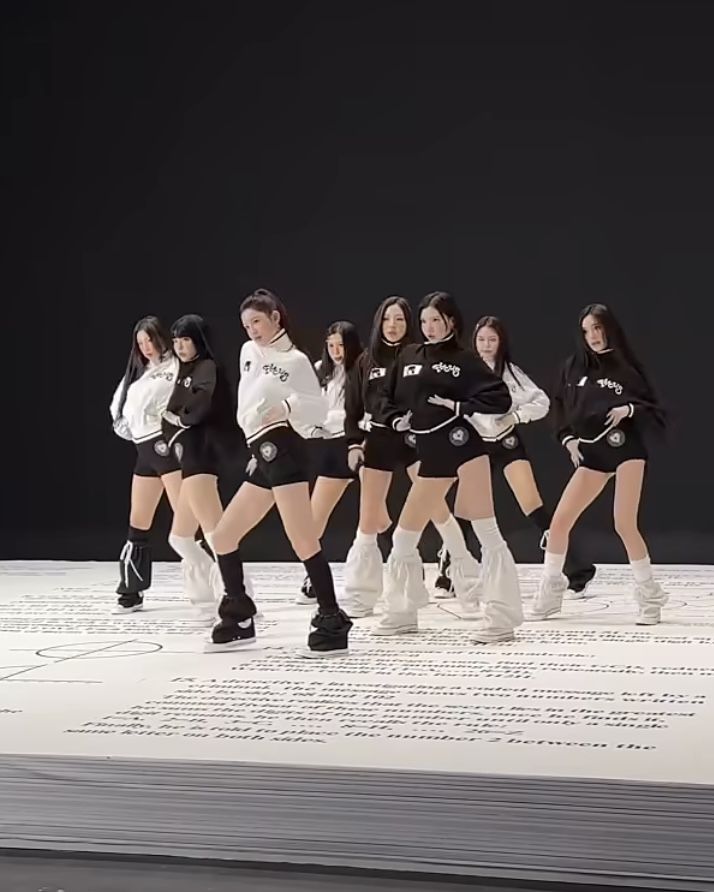 인스타그램 @hearts2hearts 