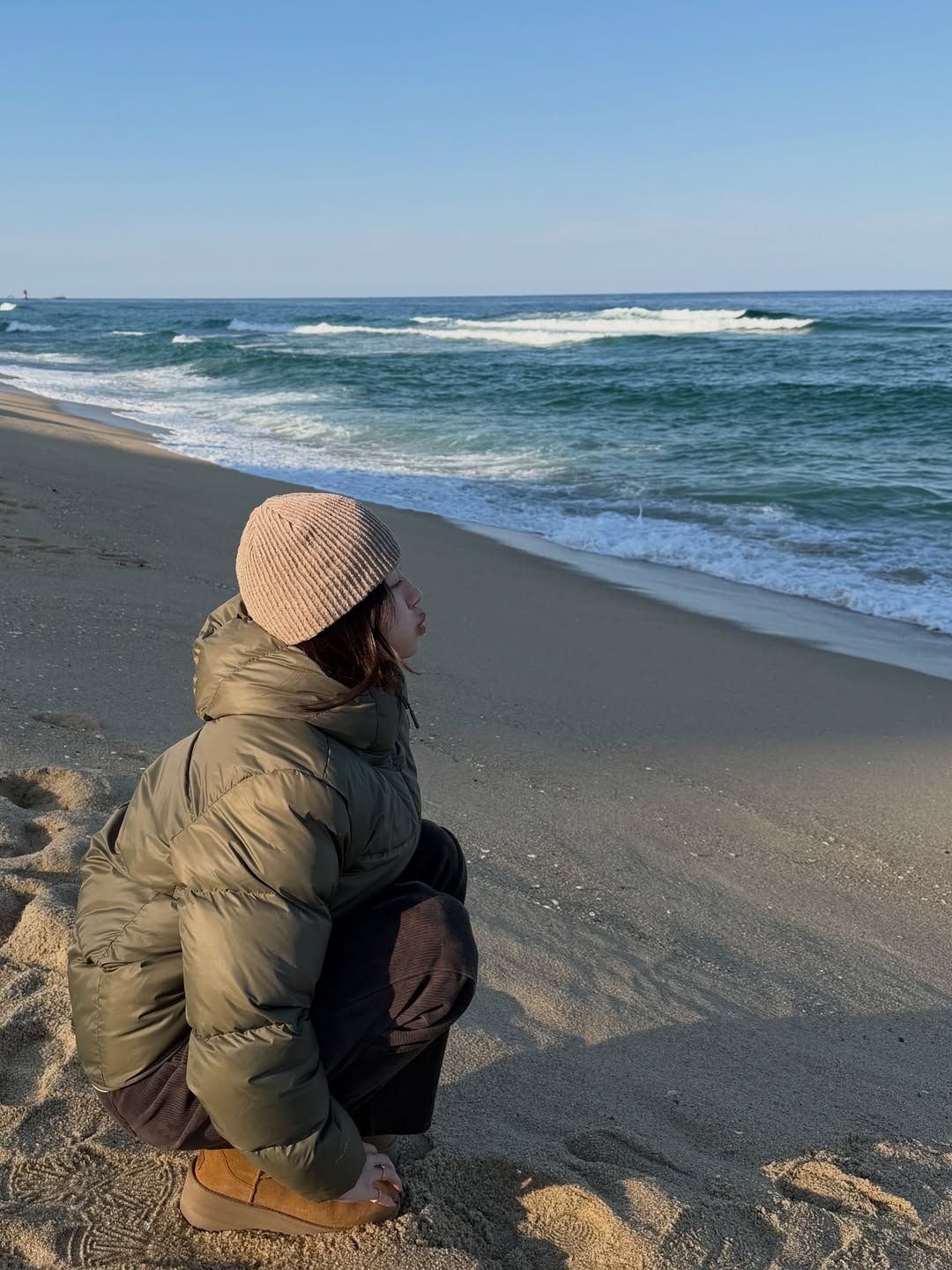 박규영 패딩 패션 | 인스타그램 @lavieenbluu