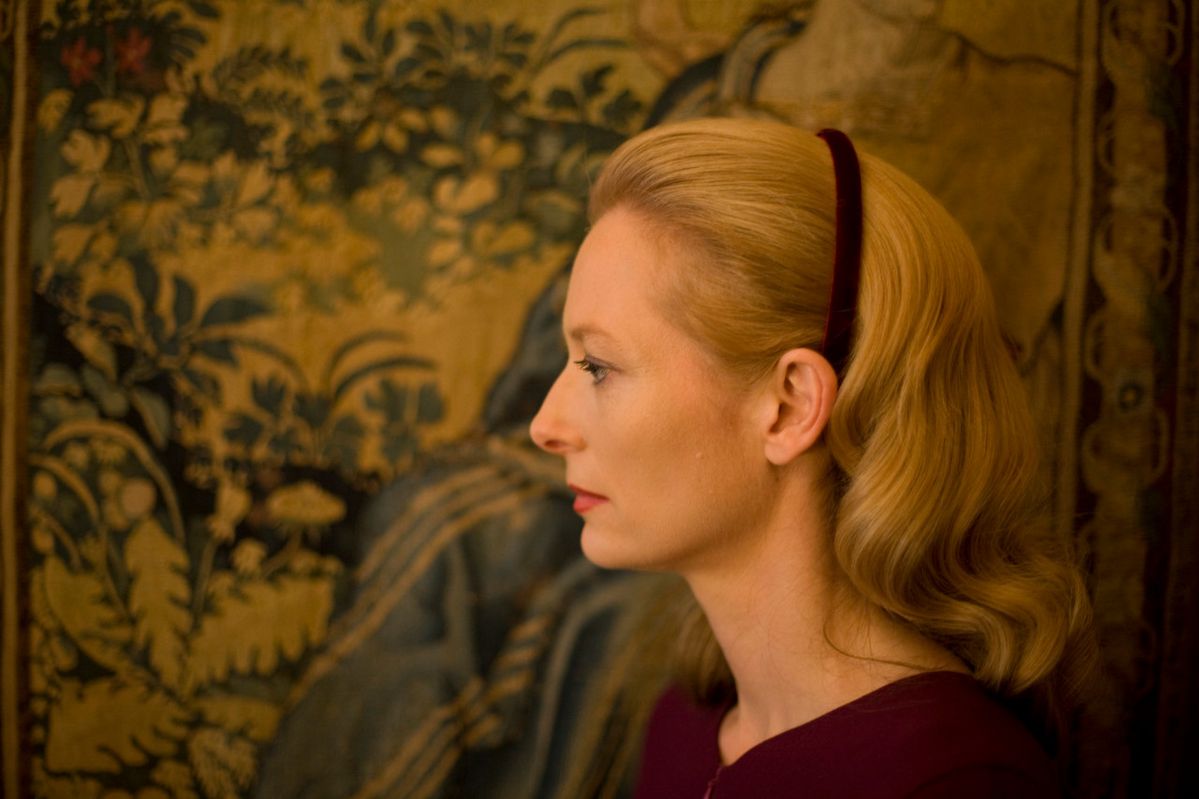 콰이어트 럭셔리 트렌드 | 출처 영화 <아이 엠 러브> 스틸 이미지