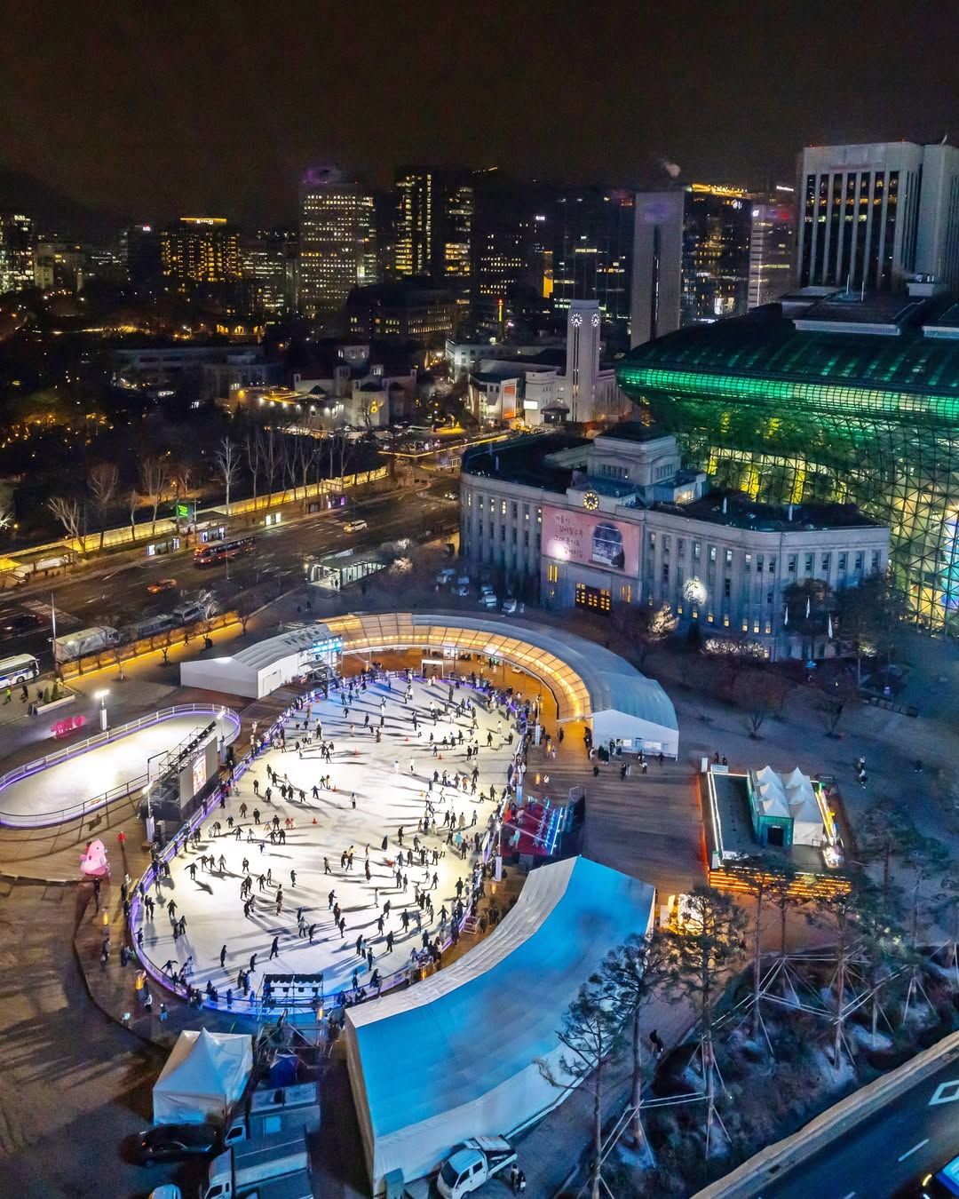 서울광장 아이스링크. 인스타그램 @seoul_official