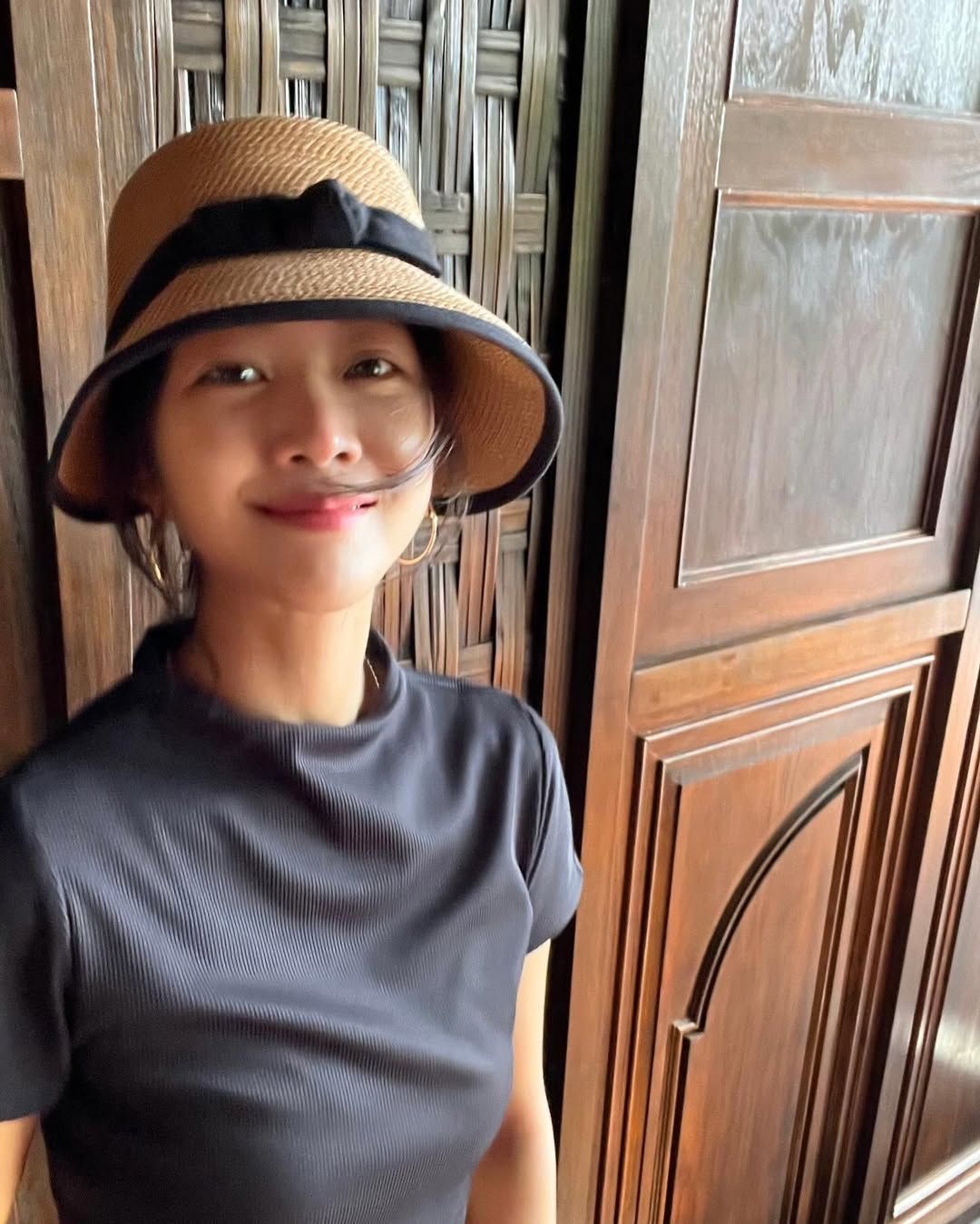 인스타그램 @xxadoraa