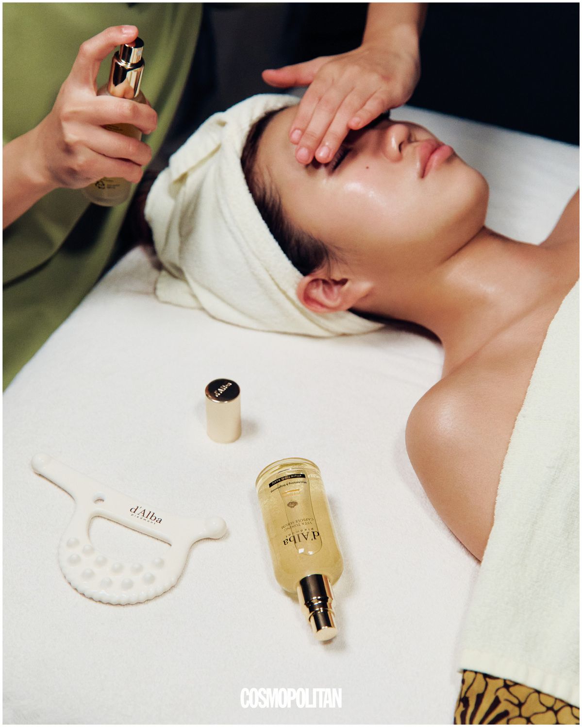 달바의 비타 토닝 라인으로 채워진 스파 트리트먼트.