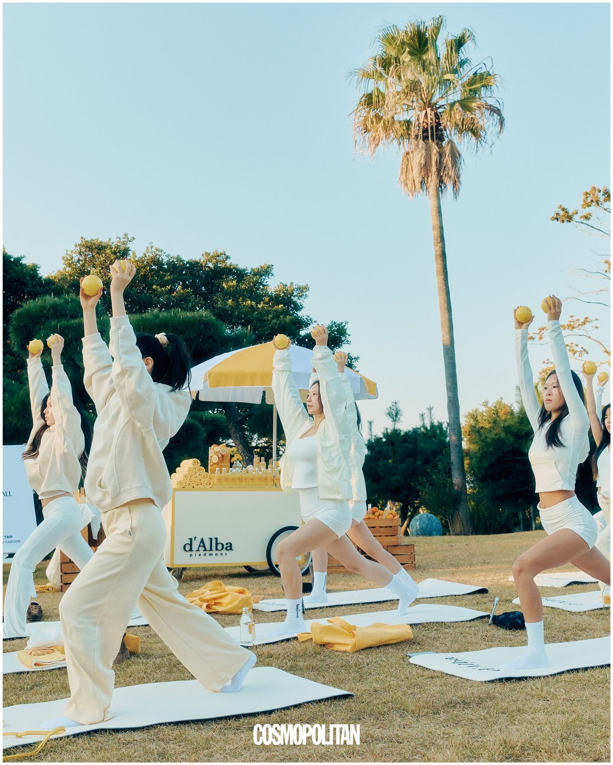 제주의 해변가 앞에서 진행한 토닝볼 클래스. 