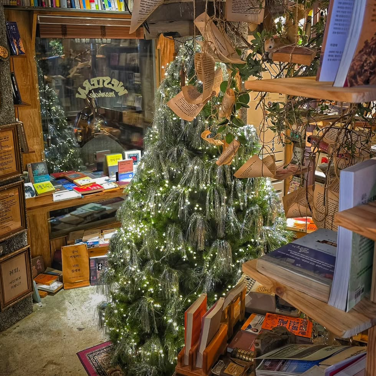 인스타그램 @manhole_coffee