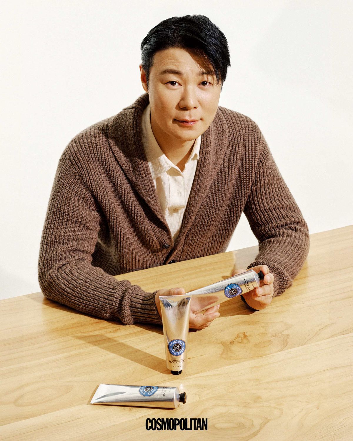 니트 카디건 The Knit Company. 셔츠 By Rang.