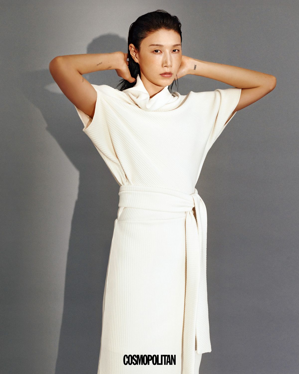 스트랩 니트 드레스 Dint. 귀고리 본인 소장품.